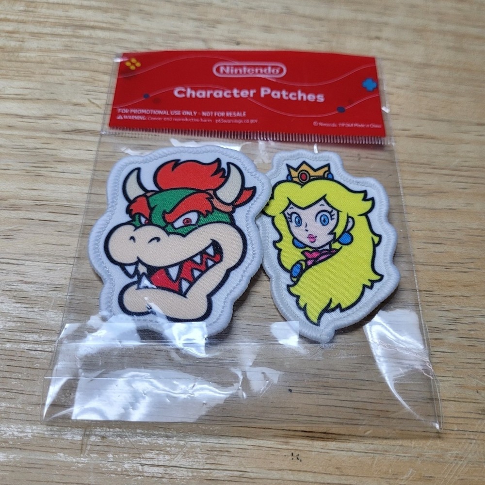 Authentic Nintendo Character Peach and Bowser Iron On Promo Patches New/Sealed